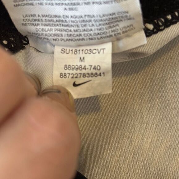 Nike Pro Dri-Fit Capri Leggings Black & White Coral
Print Medium - Picture 6 of 6